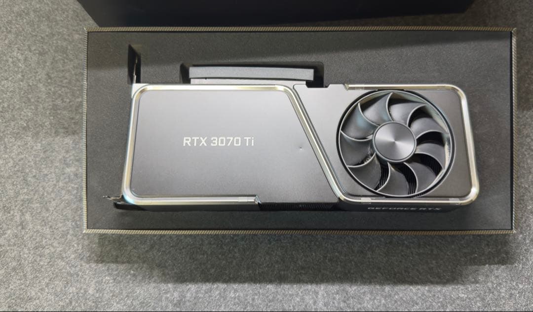 RTX 3070 Ti founders edition 本体