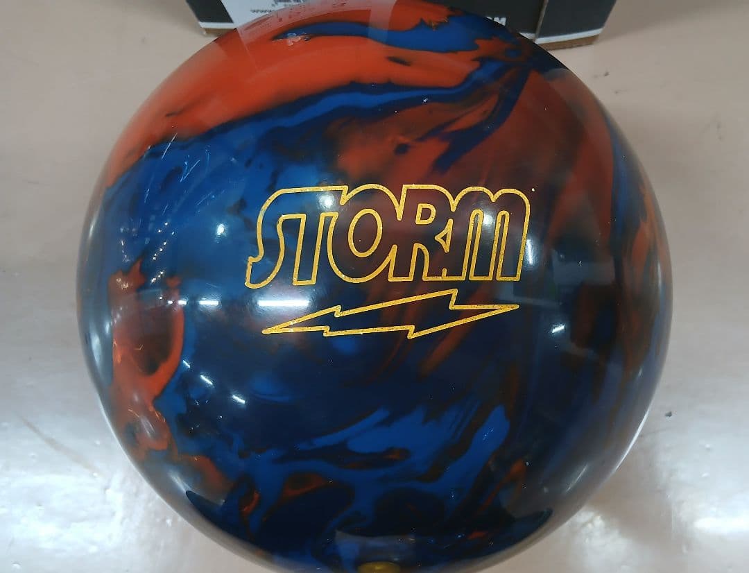 新品　フィジックスレイズ　15p ストーム　ボウリング　STORM
