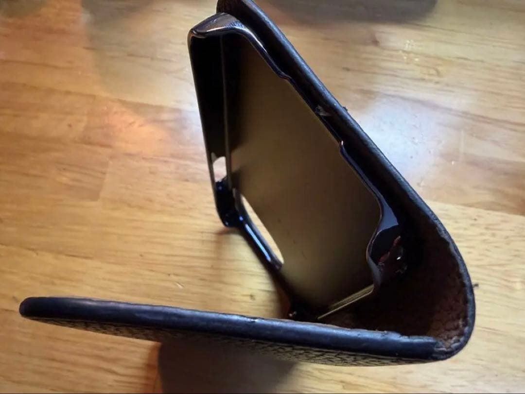 ★正規品・美品★ボナベンチュラiPhone15Pro本革ケース