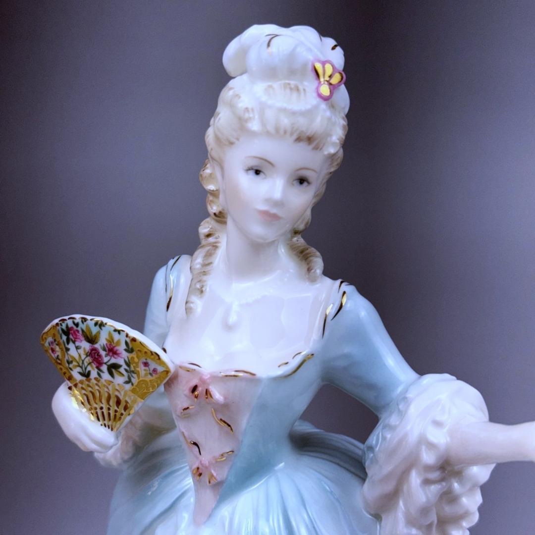コールポート Coalport マリー・アントワネット フィギュリン 置物