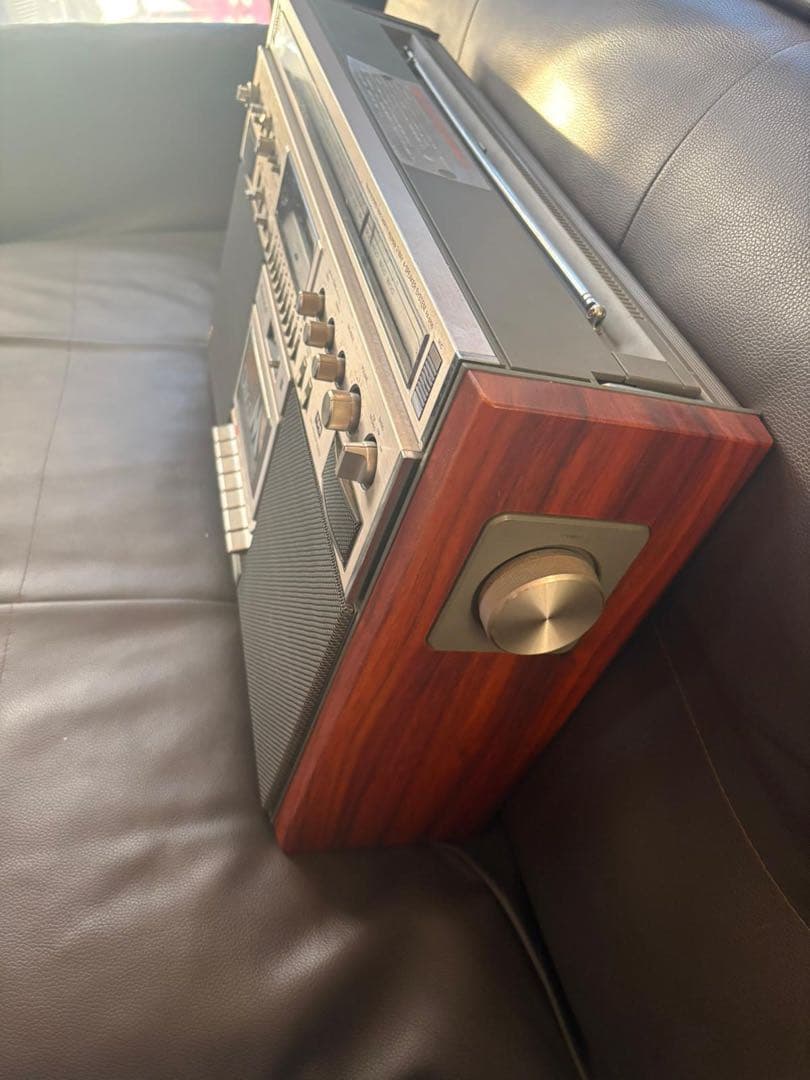 ウッド調ラジカセ AM/FM テープデッキ搭載お値段交渉受け付けます。