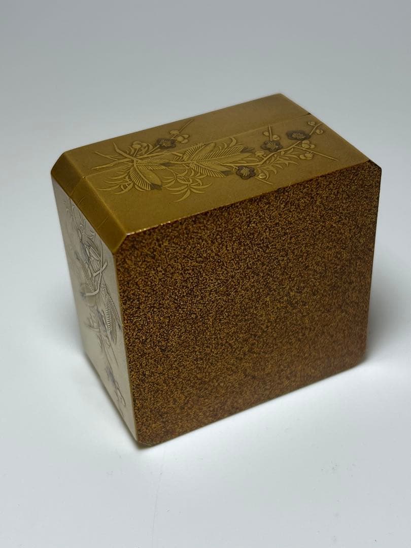 香道具 時代蒔絵 金蒔絵花草風景図香合 金地内金梨地 箱付 明治時代蒔絵　古美術