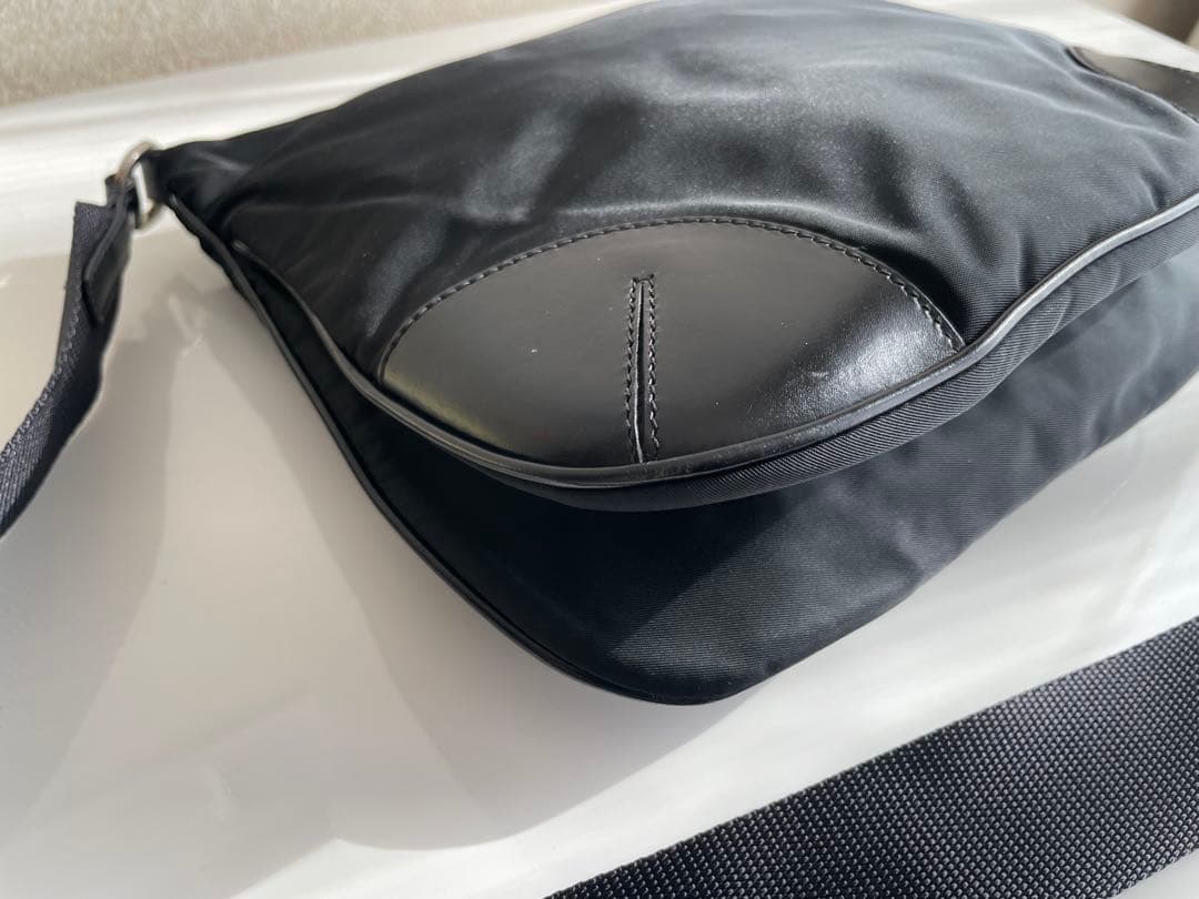 PRADA プラダ ショルダーバッグ