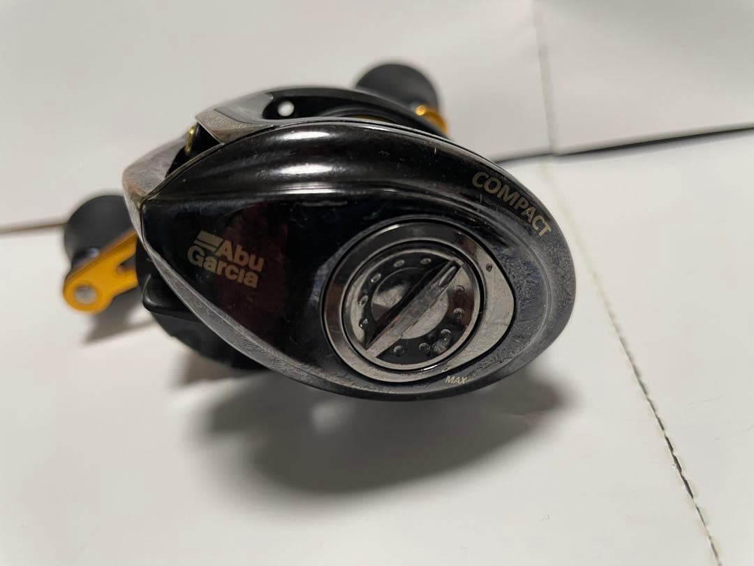 【値下中】アブガルシア レボ ビックシューターコンパクト　ガラスCT済み