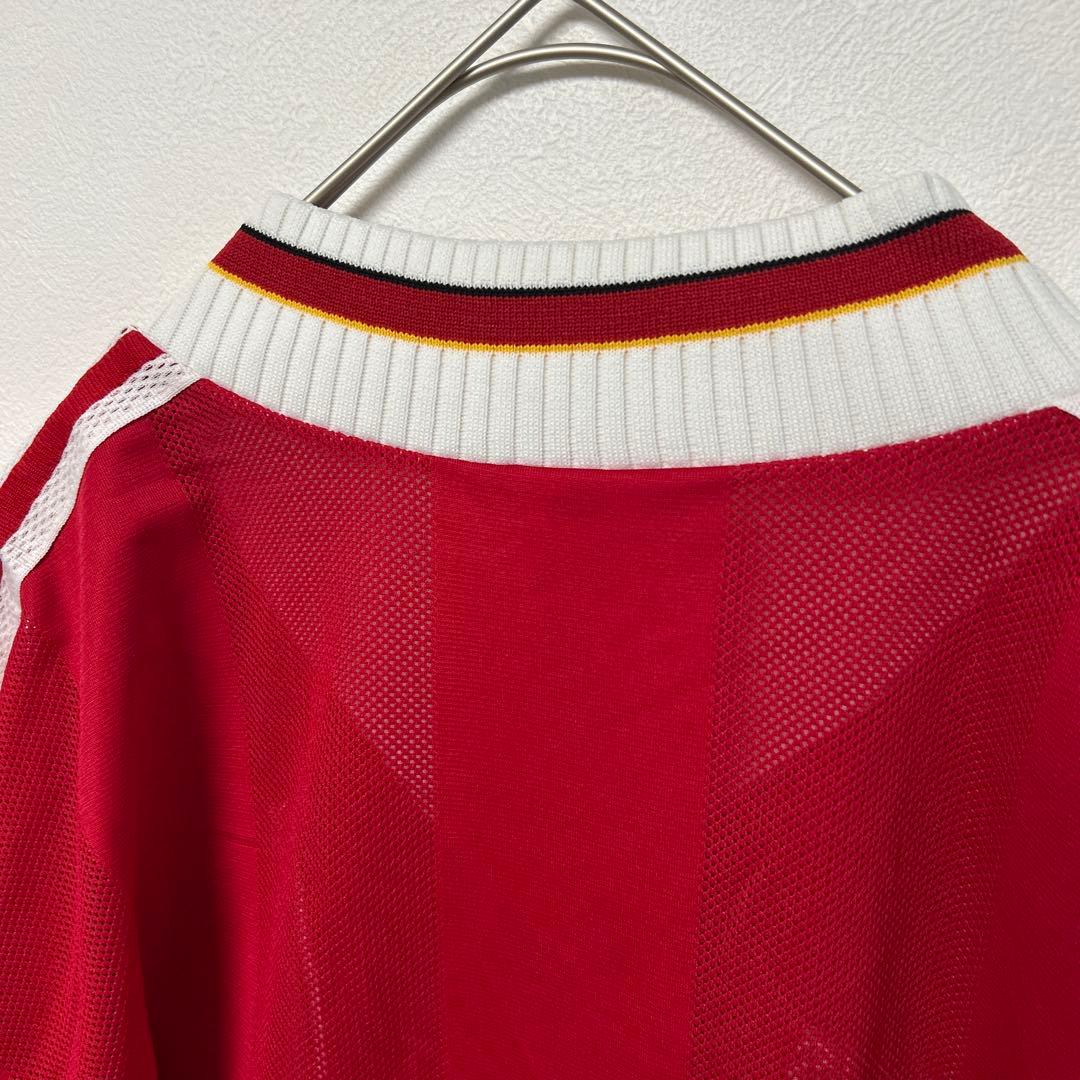 Liverpool リバプール　サッカー　adidas アディダス