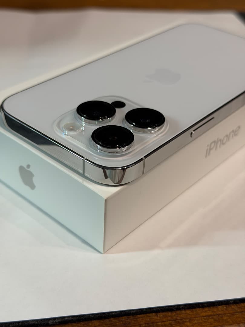 iPhone 14 Pro 128 GB Simフリー