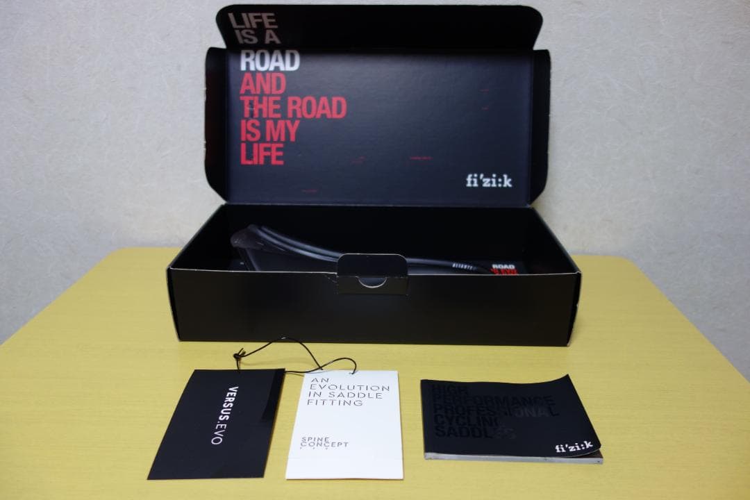 fi'zi:k フィジーク アリアンテ サドル 152mm