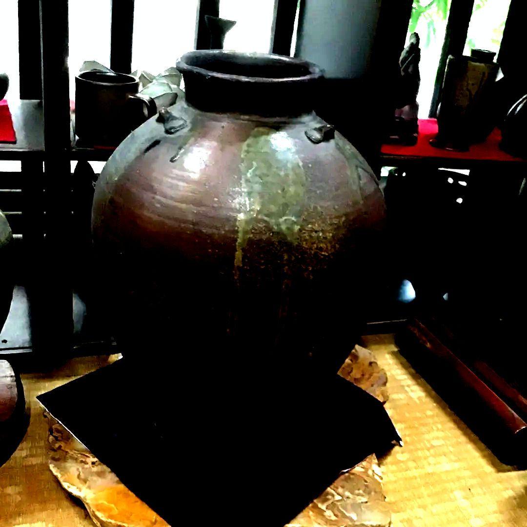 古越前焼三耳付大壺只今年末年始大売り出しです❣️