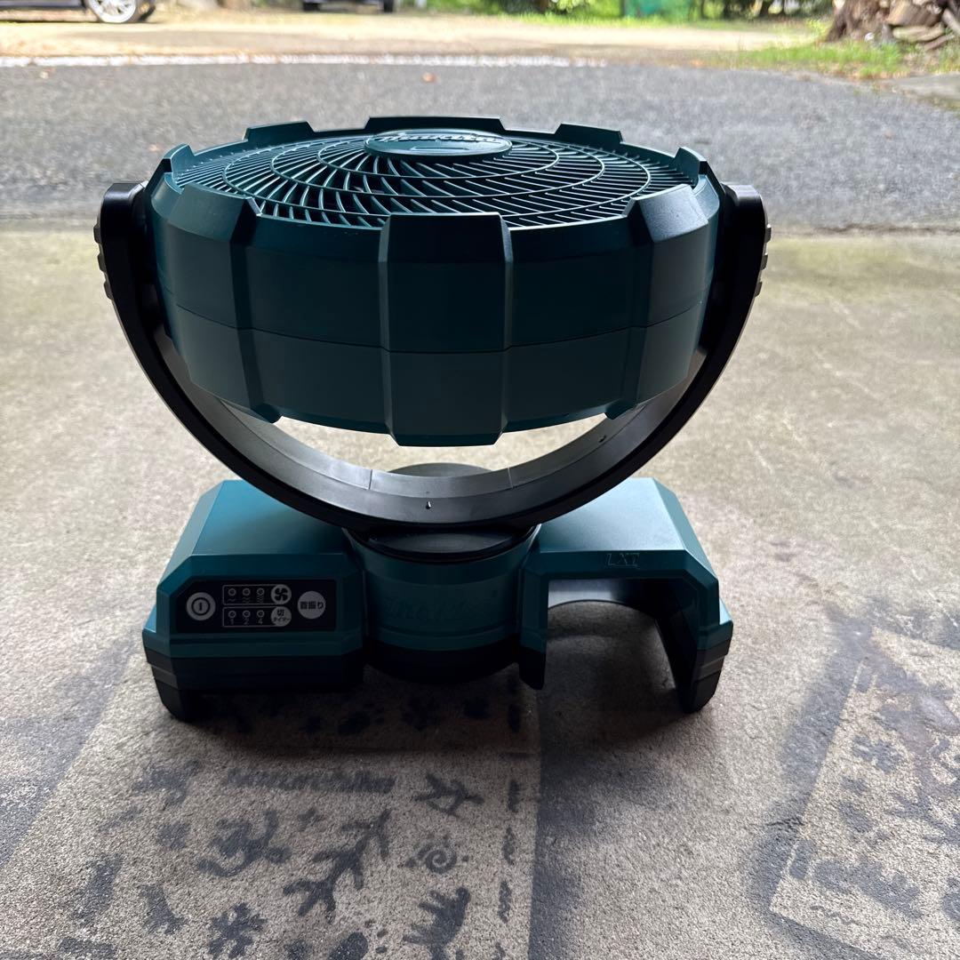 マキタ　扇風機　cf203dz makita サーキュレーター　送料込み