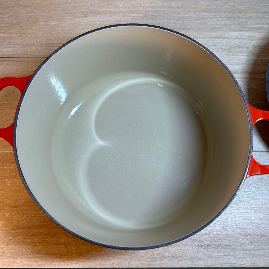 ルクルーゼ　ココットロンド　24cm チェリーレッド　両手鍋　鍋