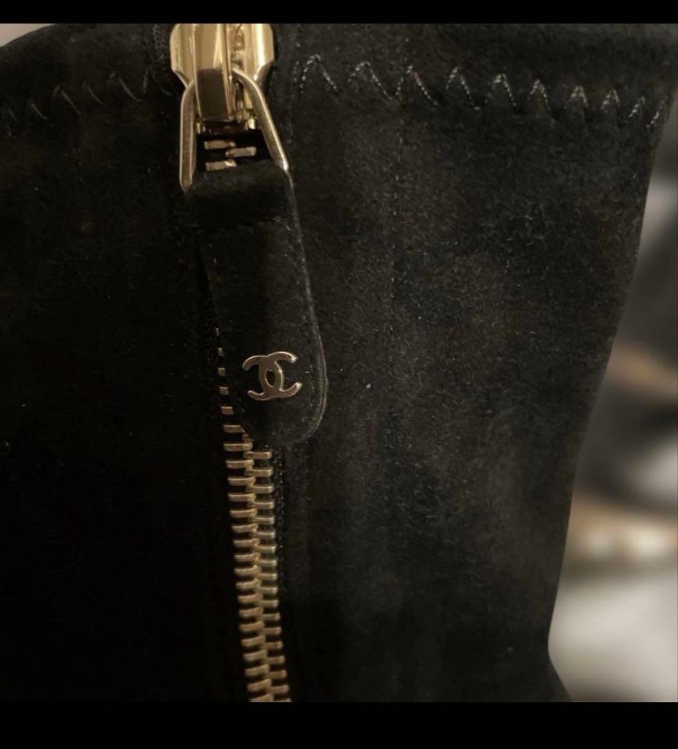 CHANEL ブラック スエード ブーティ