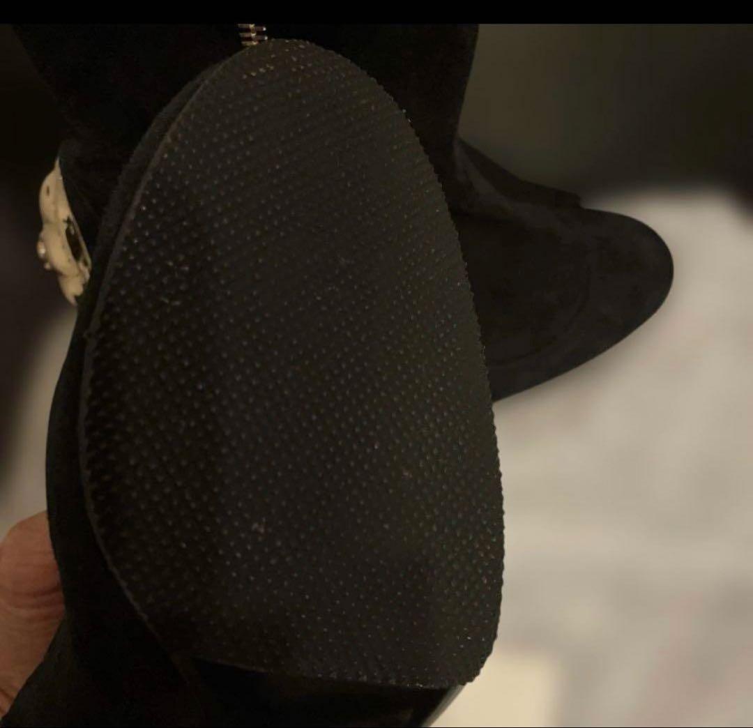 CHANEL ブラック スエード ブーティ