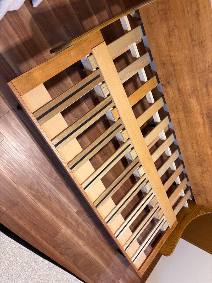 【ピロシキ】アクメファーニチャー