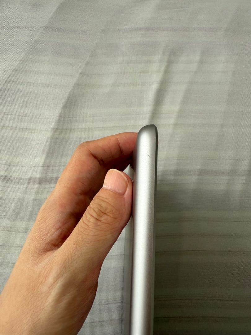 Apple iPad 第6世代 WIFIモデル 32GB スペースグレー
