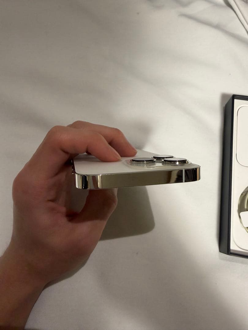 Apple iPhone 13 Pro 512GB シルバー 本体　SIMフリー