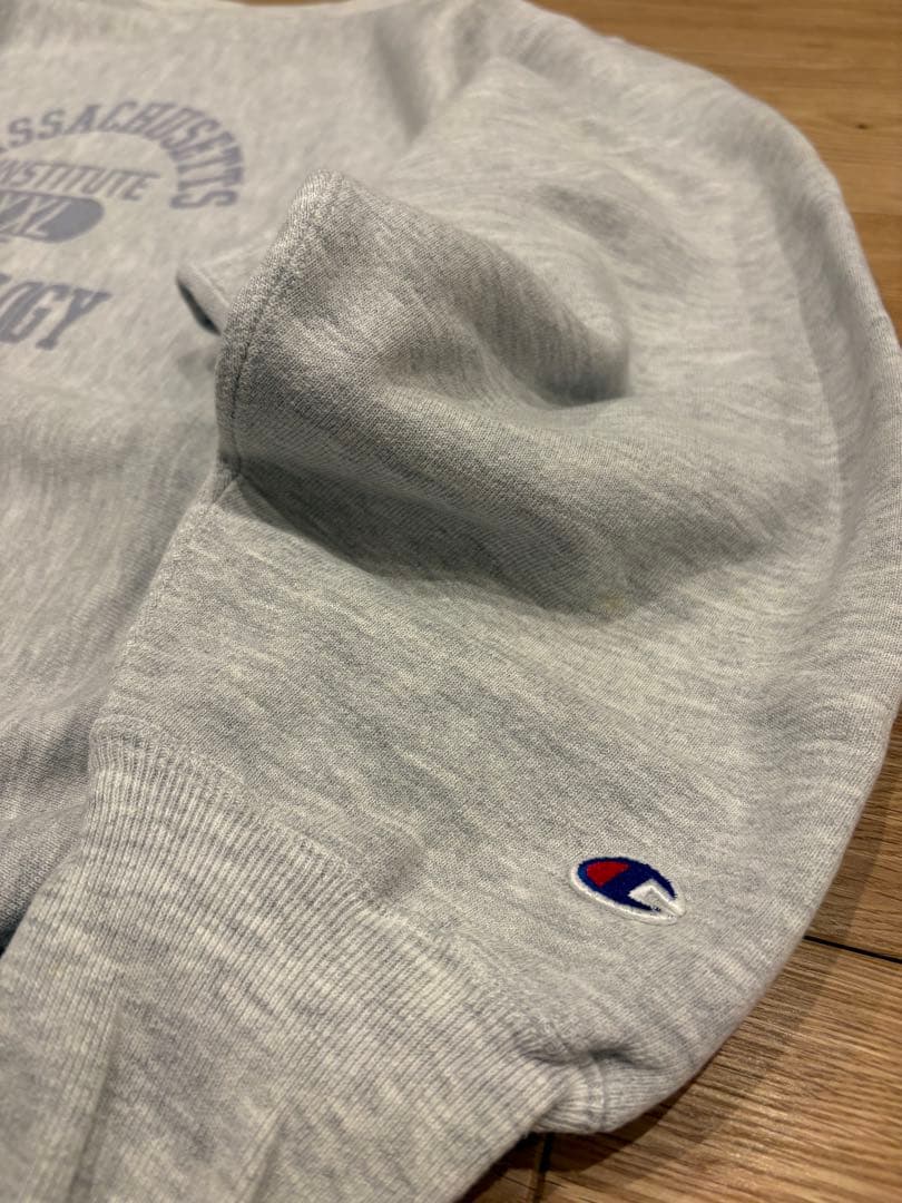 美品！激レア　チャンピオンリバースウィーブ グレー　染み込み5段カレッジロゴ
