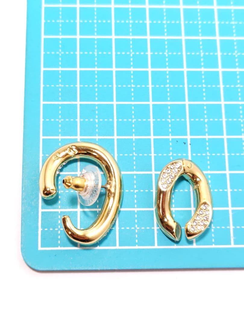 スワロフスキー　デクステラ　イヤーカフセット　ピアス　5615734　ゴールド