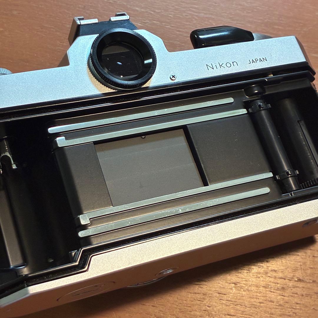 NIKON NIKOMAT FT2 中古品 整備済み レンズ+ストラップ付き