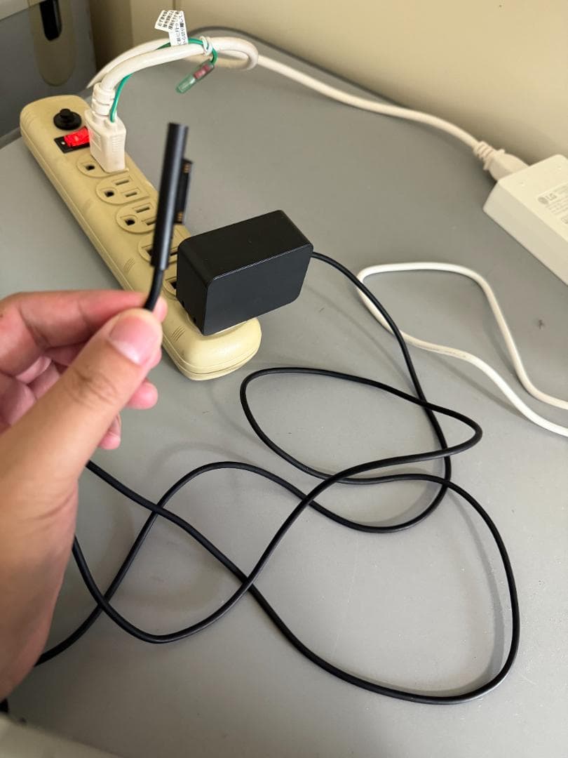 Microsoft Surface Go 本体 Model 1824