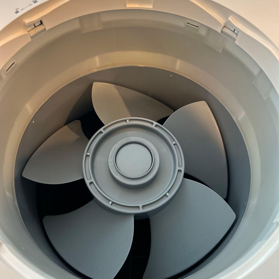 バルミューダ　ザ　ピュア　BALMUDA THE PURE 空気清浄機