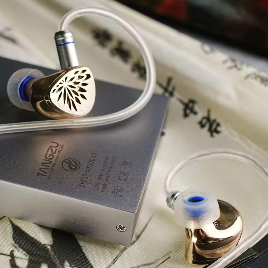 【未使用に近い】 TANGZU 魚玄機 限定色 有線イヤホン 3.5mm 希少