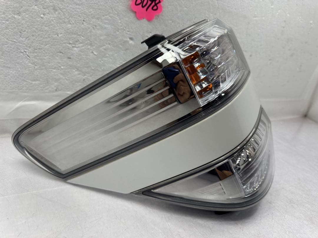 トヨタ 20 ヴェルファイア LED テールライト テールランプ 左側