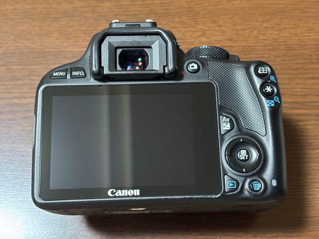 Canon EOS Kiss X7 レンズキット 撮影確認済 一部難あり