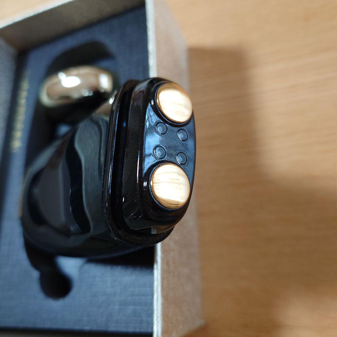 アーリーバード 　EMS複合美顔器FacePump™ Premium