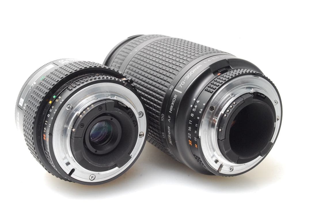 ✨高速連射✨Nikon D7100✨ダブルレンズ✨6400ショット✨超望遠✨