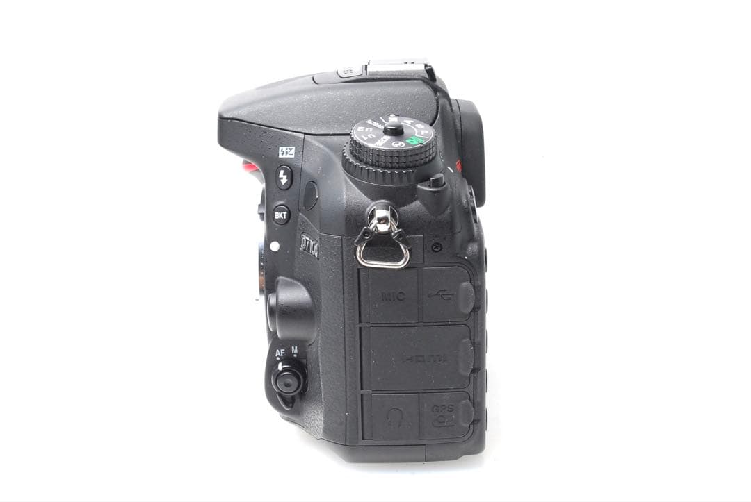 ✨高速連射✨Nikon D7100✨ダブルレンズ✨6400ショット✨超望遠✨