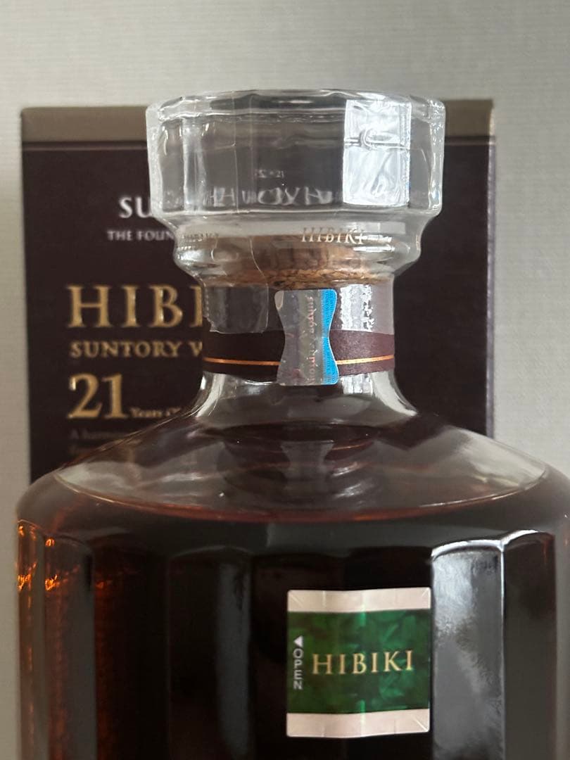 サントリーウイスキー響21年箱付き700ml