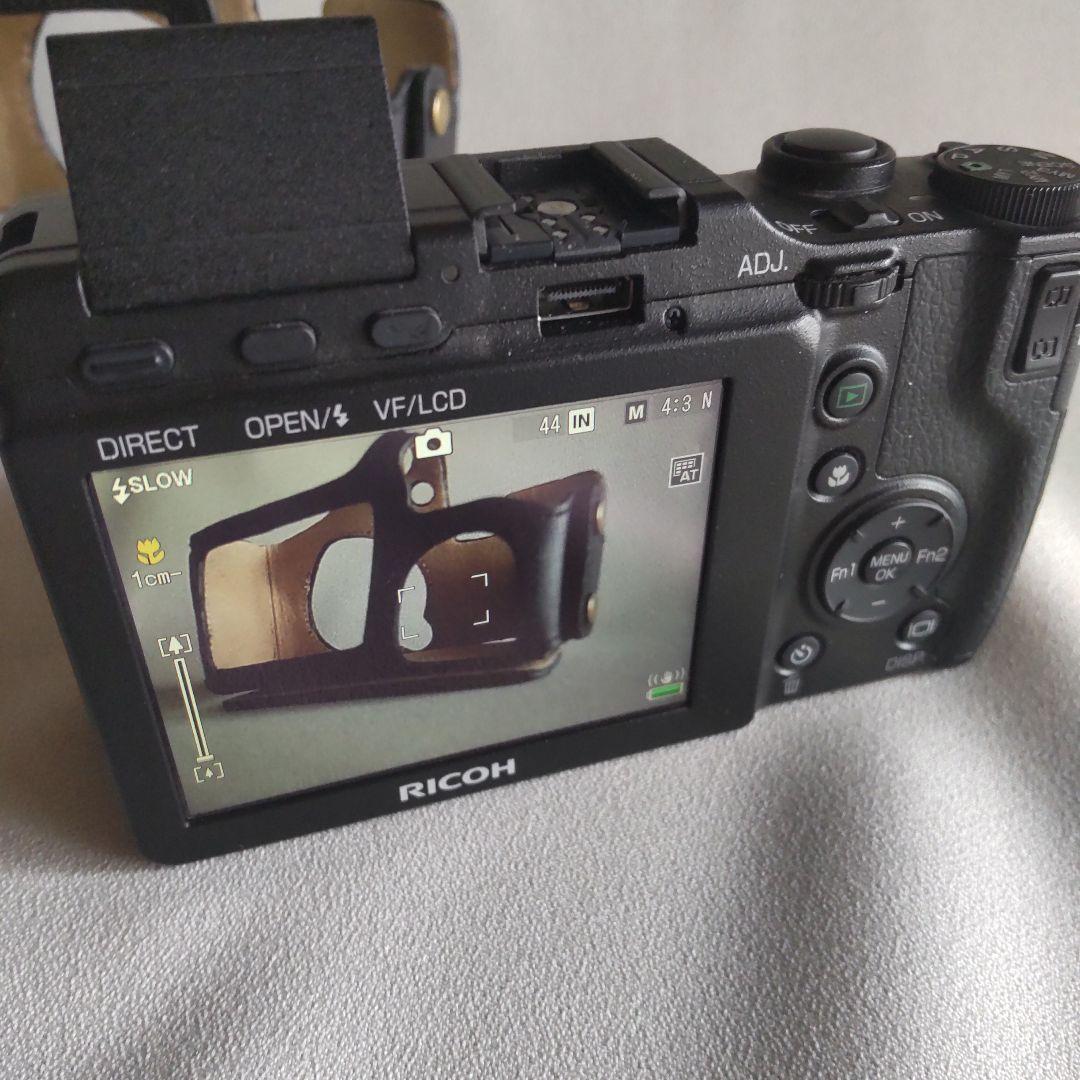 リコー RICOH GXR+S10と50mmMACRO