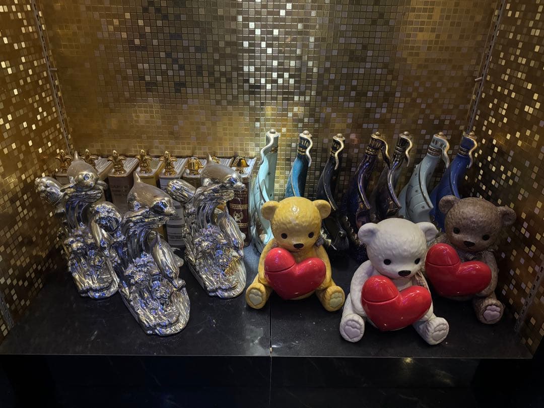 クマ型容器とCAMUSコニャックセット