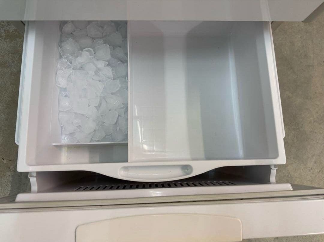 2009年式 300L HITACHI 冷蔵庫 R-S30YMV(W)