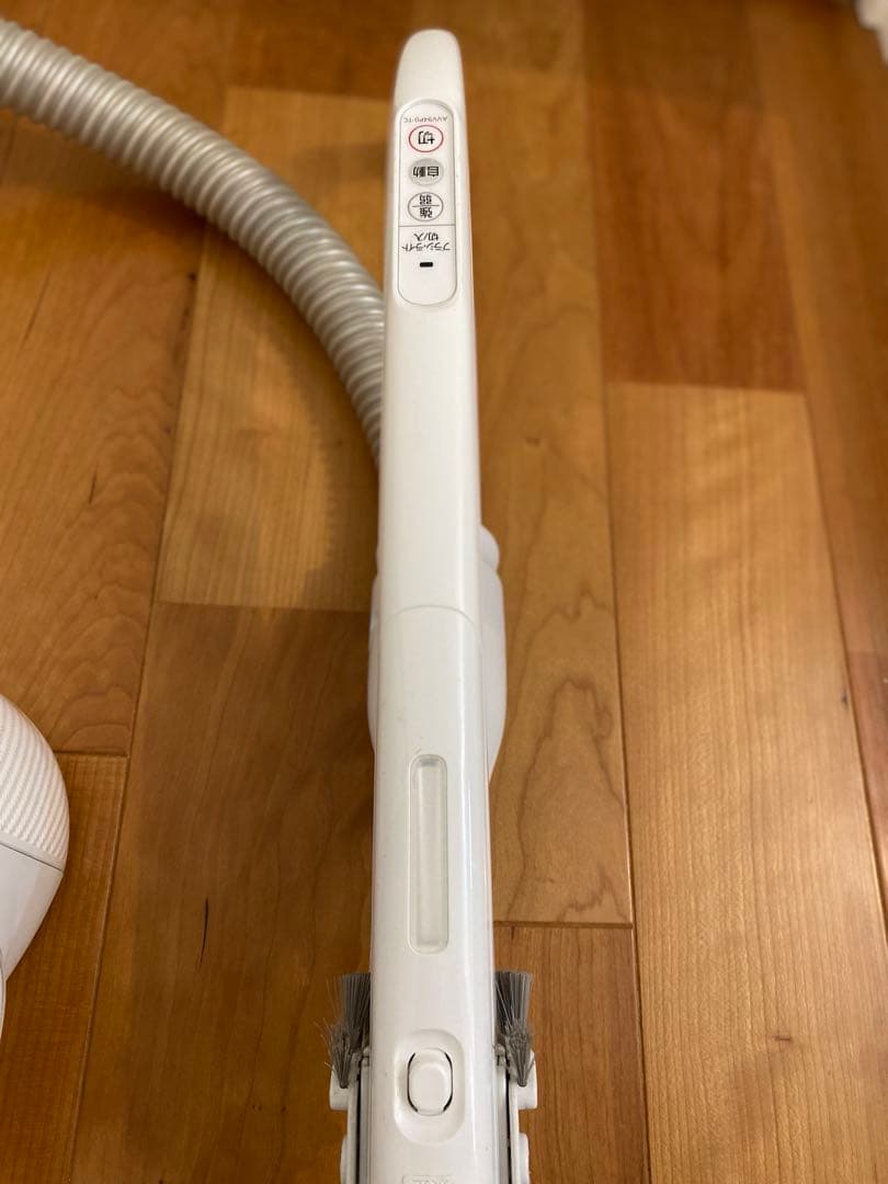 Panasonic軽量スリム掃除機 からまないブラシMC-SJP830K