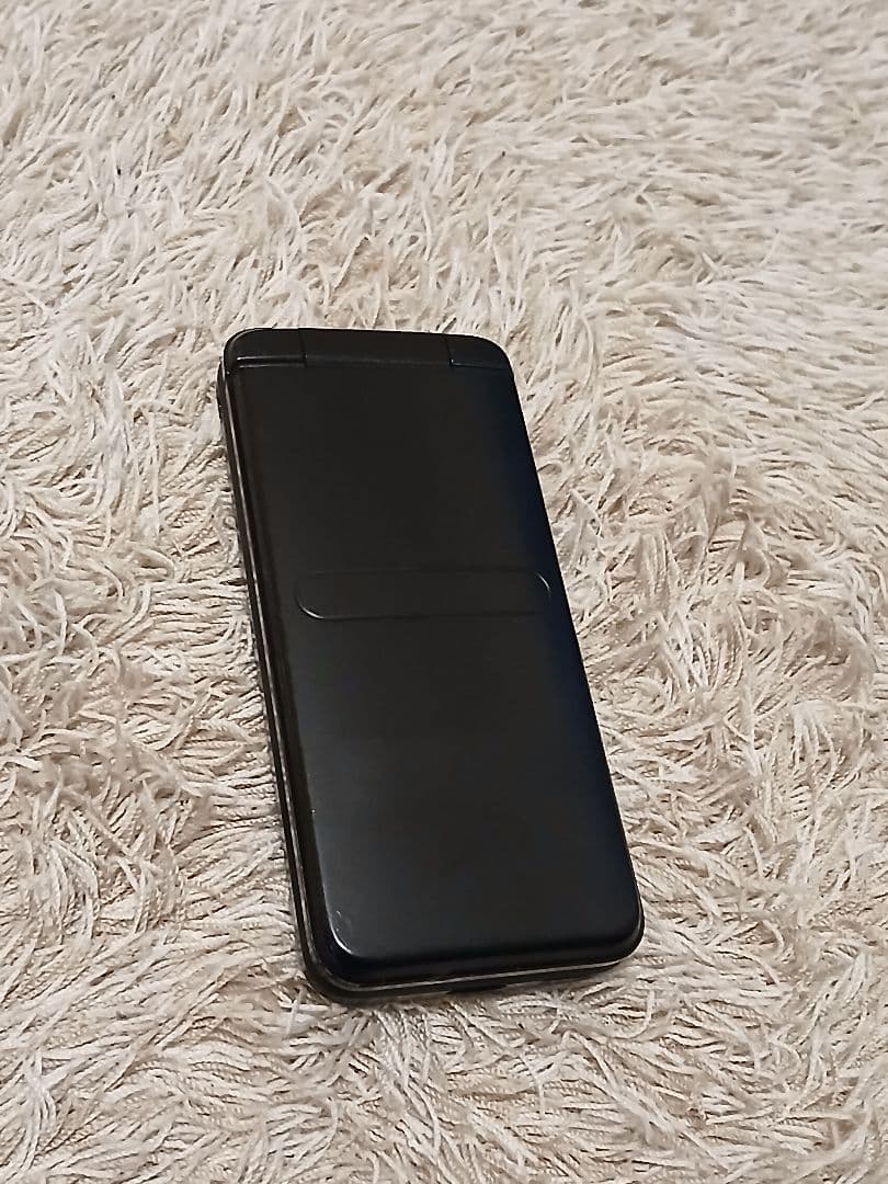 Kyocera KYF42 LINEとアプリストア OK!