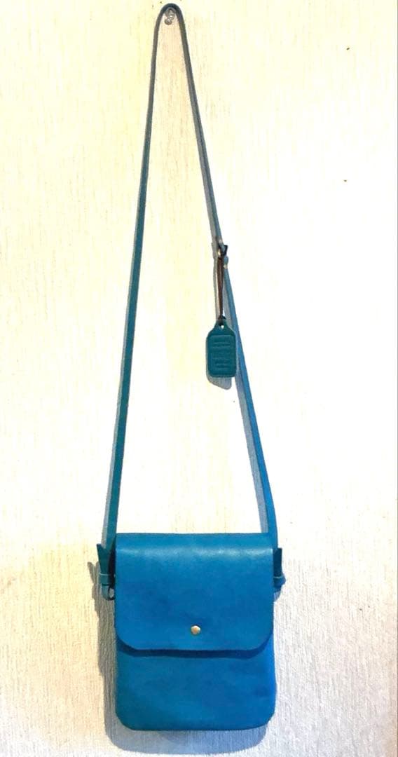 【完売品】HERZ ヘルツ　2部屋サコッシュ　セルリアンブルー