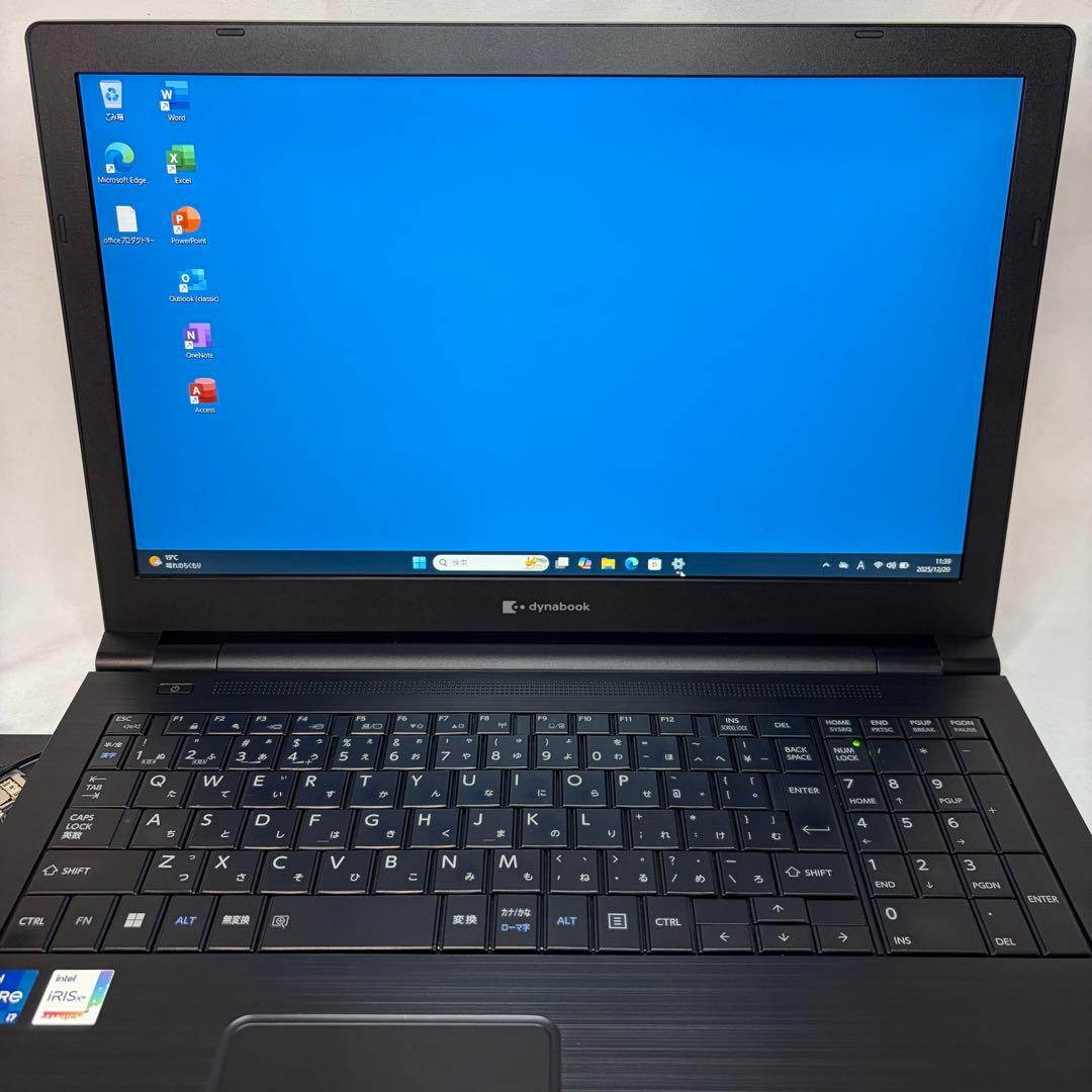 準美品 dynabook B65 11世代 i7 16GB 15.6型 フルHD