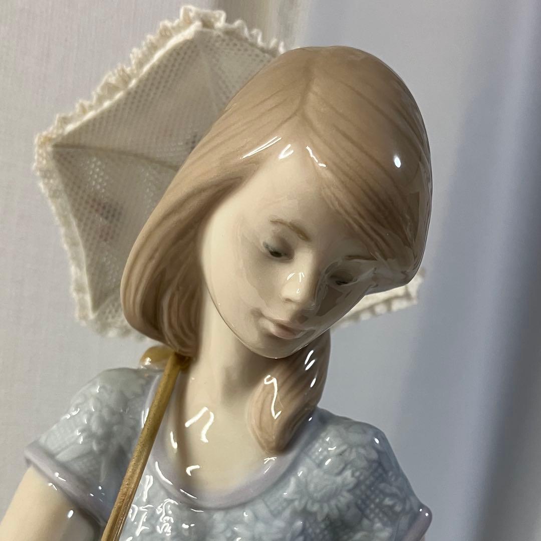【1/23限定価格】LLADRO リヤドロ 7612 日傘の女性と犬 ベンチ