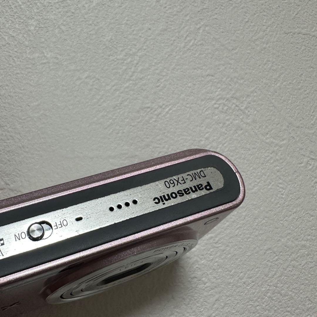 Panasonic DMC-FX60 12MP コンパクトデジタルカメラ