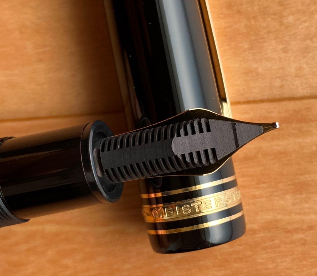 モンブラン　149 万年筆　エボナイト　マイスターシュテュック14k 中字　欠け
