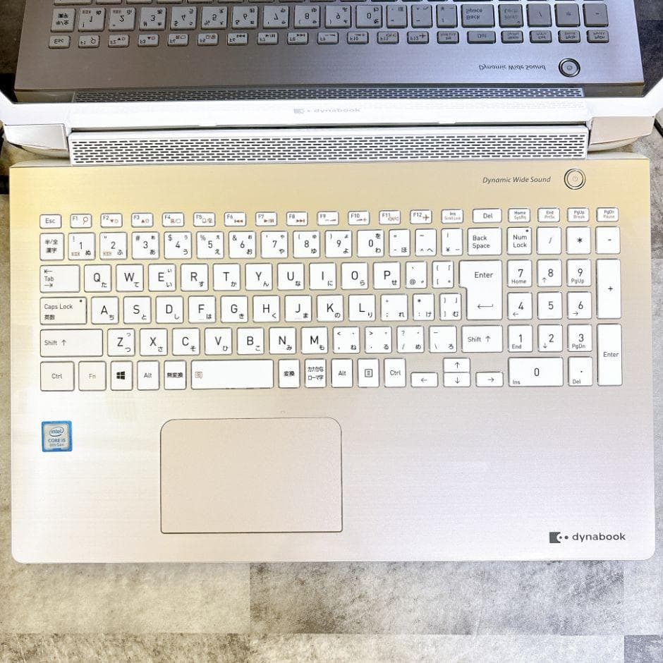 ほぼ美品✨新品メモリ16GB✨ｉ5 カメラ 薄型 フルHD ブルーレイWin11