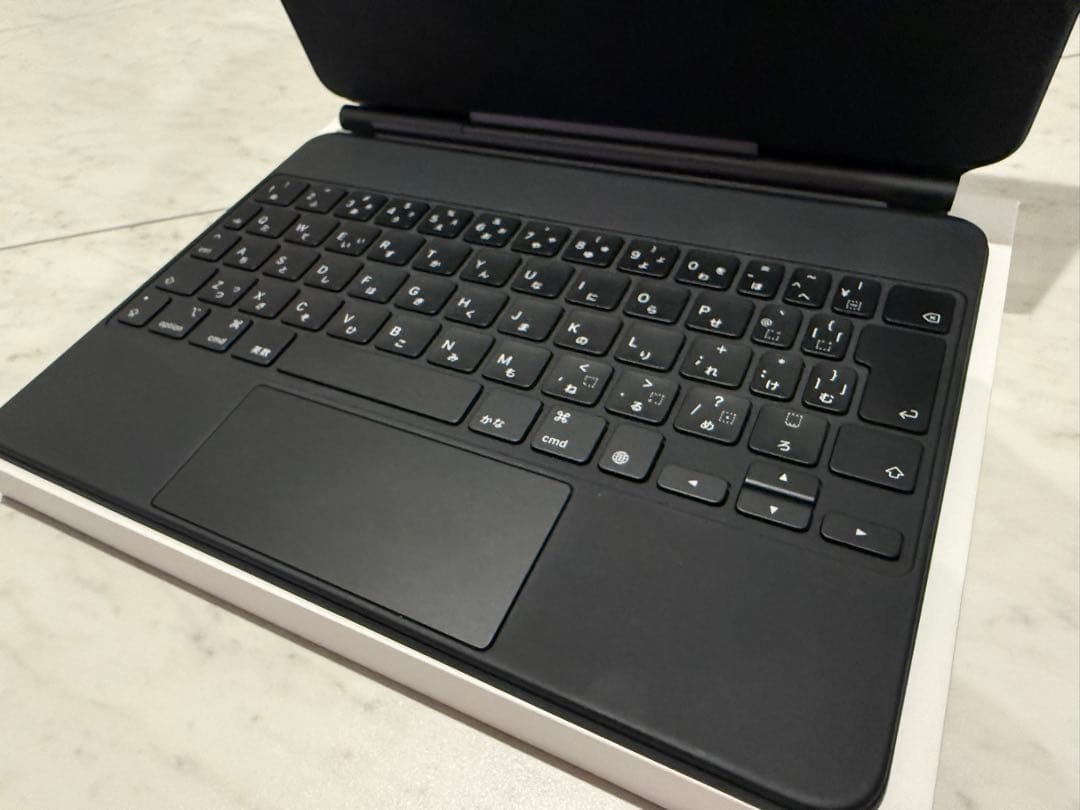 Magic Keyboard 11インチ　iPad Pro Air