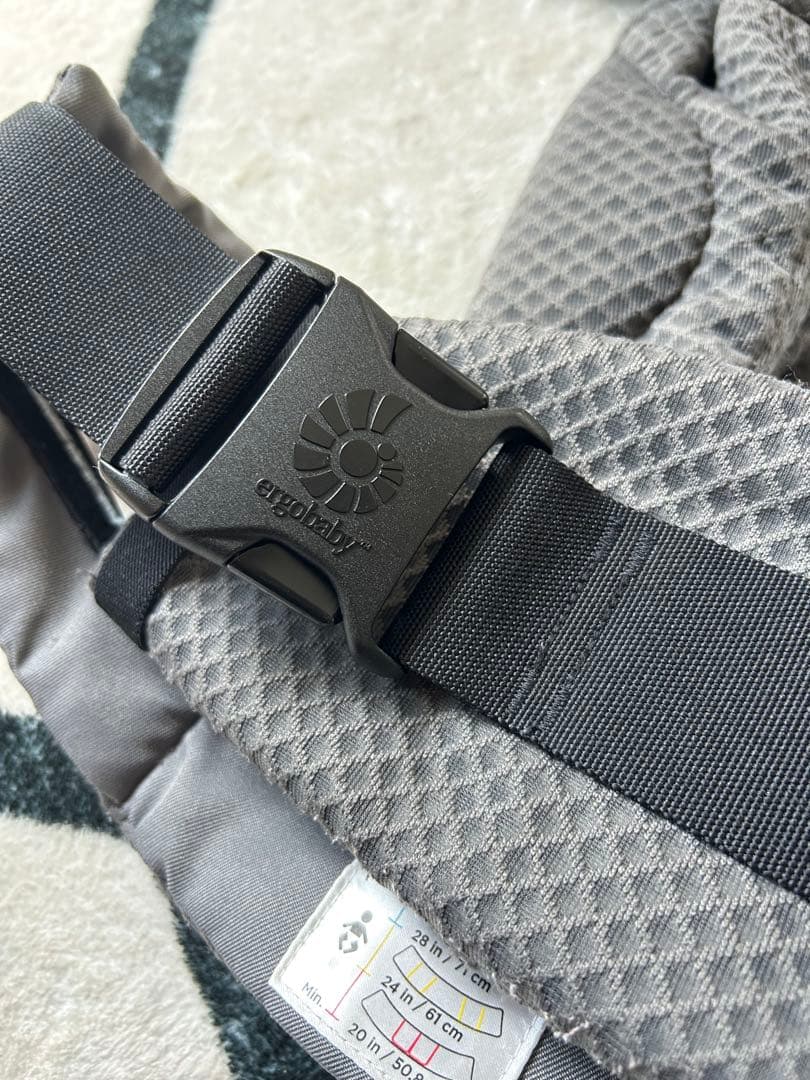 ergobaby OMNI Breeze グレー