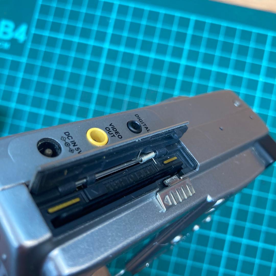 LEICA digiiux、FUJIFILM FINEPIX 1700Zジャンク