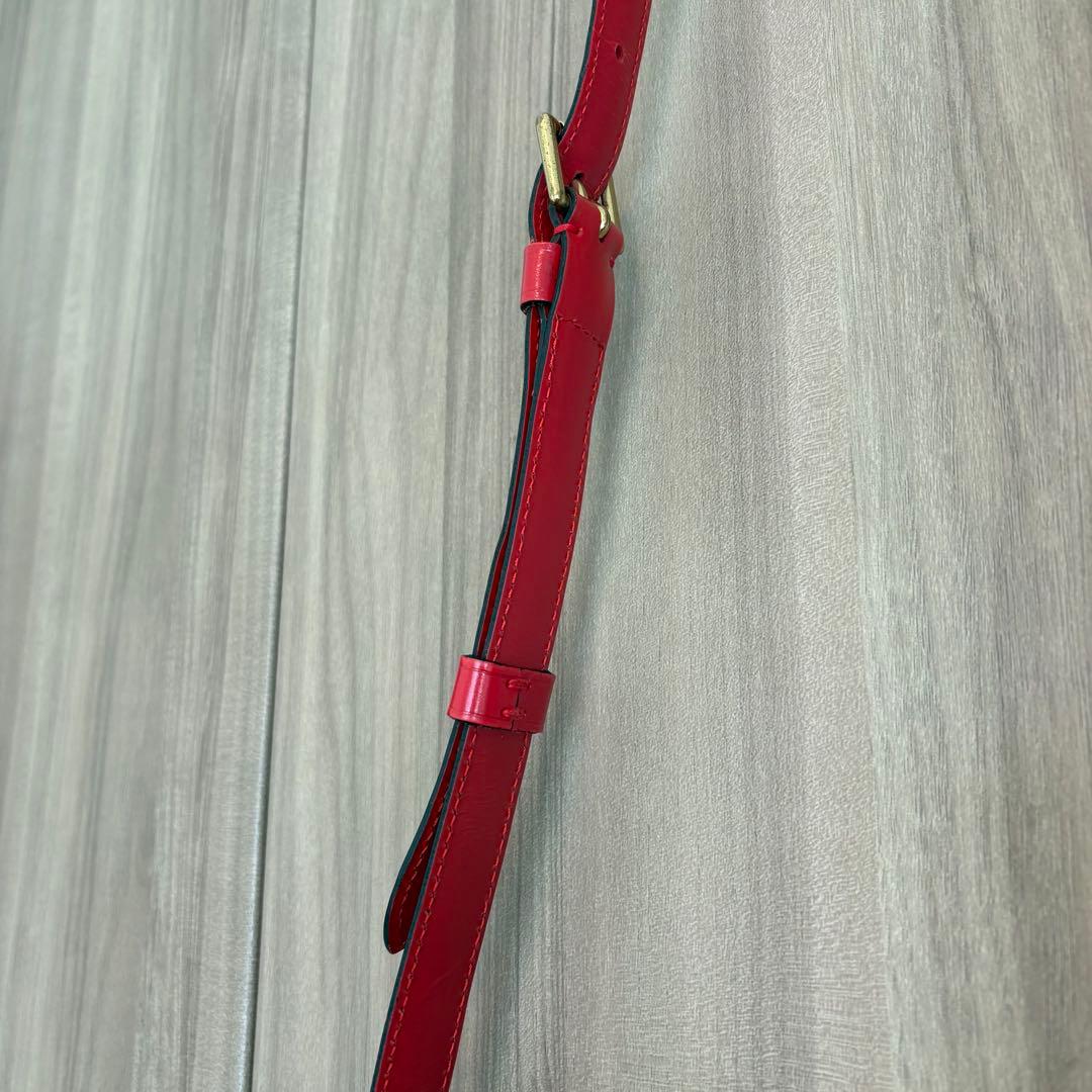 ルイヴィトン　LOUIS VUITTON エピ サンクルー　ショルダーバッグ