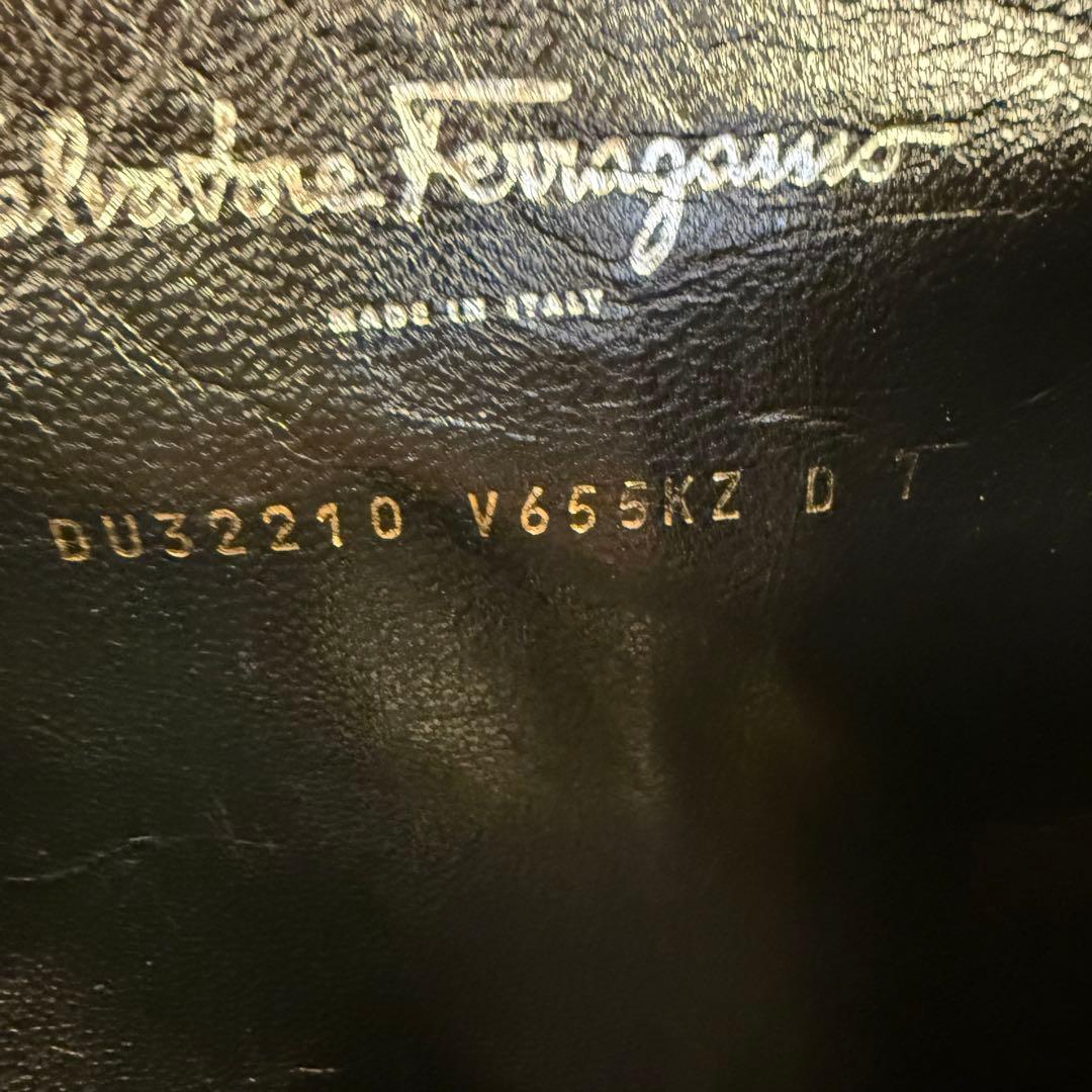 サルヴァトーレフェラガモ ブーツ 7サイズ ブラック