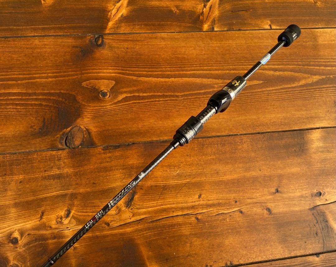 超軽量　カーボンロッド　ベイトロッド　C602L バスロッド　ウッドグリップ