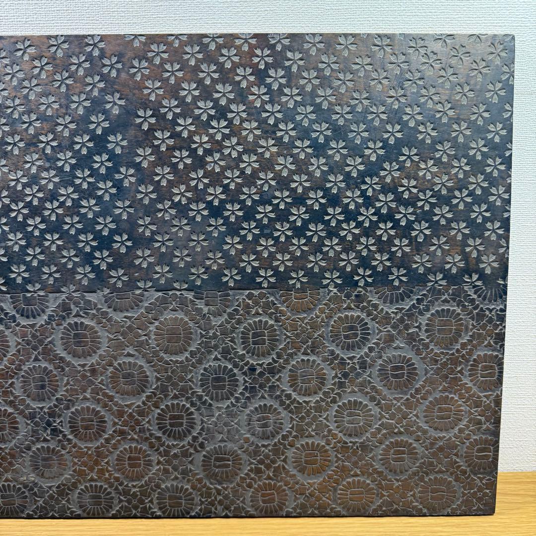 和風 木製アートパネル 木彫り 板 飾り台 / 伝統文様 菊・桜