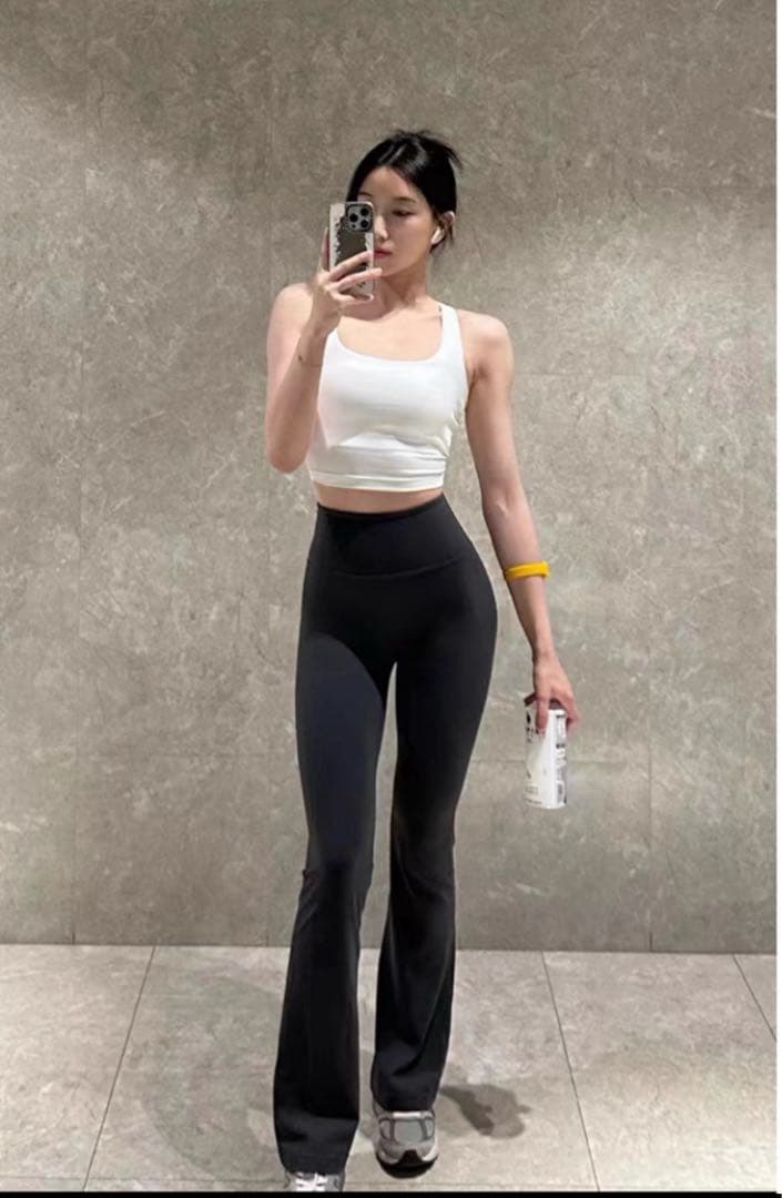 ♪新品Lululemon Groove ヨガパンツ